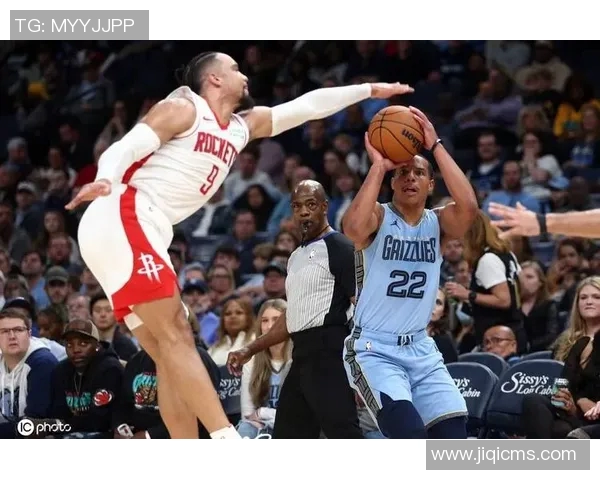 灰熊队遭遇热火队逆转，连胜之路戛然而止——一场扣人心弦的NBA比赛回顾