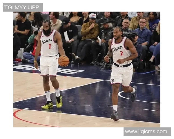 快船大胜篮网,莱昂纳德发挥出色,掀起赛场风暴 快船大胜篮网,莱昂纳德发挥出色,掀起赛场风暴